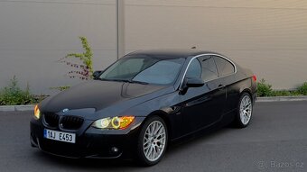 BMW E92 Coupé 330d • 170 kW + chip Automat Slušná výbava - 10