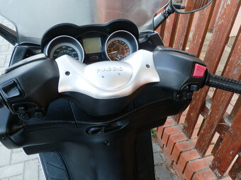 Piaggio X-Evo 125 2012 - 10