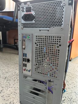 spolehlivé, plně funkční firemní počítače - 10