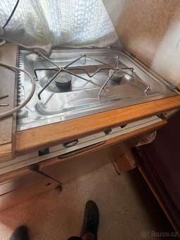 Karavan Adria 2+2 děti - 10