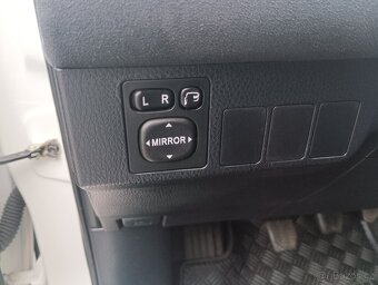 Toyota RAV4 2.0D4D 2WD - 10
