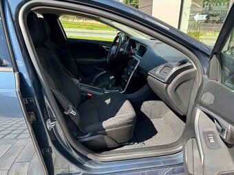 Volvo V40 D2 DRIVE-E Plus DPH - 10