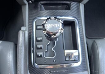 Jeep Grand Cherokee 3.0CRD OVERLAND KŮŽE NAVI automat 160 kw - 10