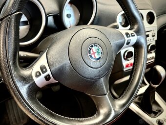 Alfa Romeo 156 2.0 JTS - 10
