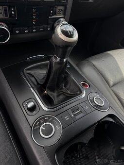 Volkswagen Touareg 2.5 TDI 4x4 - 10