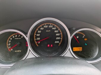 Honda City 1.3 i-DSI, 61 kW - 10