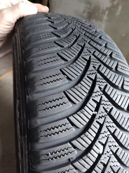 Hankook Winter Icept RS2 185/65/R14 zimní - 10
