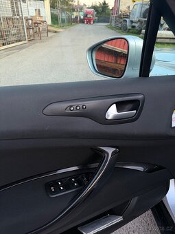 Citroen C5 Tourer 2.0 HDI 100kw Automat,Exclusive,Bi-Xenon - 10