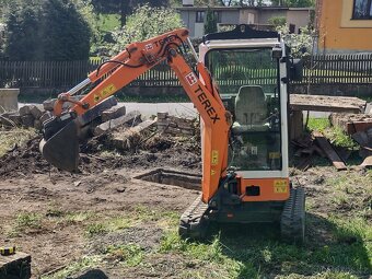TEREX SCHAEFF HR12 - 10