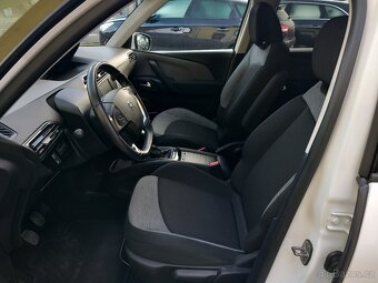 Citroën Grand C4 Picasso 1.2PT 7MÍST 2017 PO VELKÉM SERVISE - 10