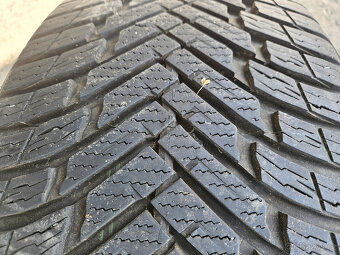 245/40R18 97V XL Weatherproof NOKIAN - 10