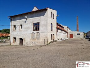 Skladovací prostory o výměře 700m2, 3km od Kutné - 10