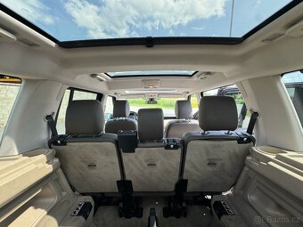 LAND ROVER DISCOVERY 3.0D HSE LUXURY 7 MÍST - 10