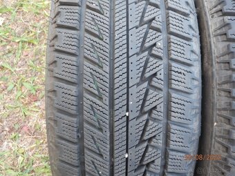 2xZimní gumy ARIVO 195/50 R15 2x8,8MM - 10