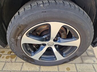 Bmw X3 3.0d manuál X-Drive - 10