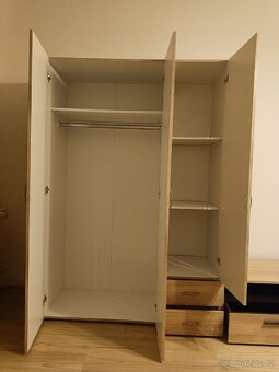 Nábytková stěna - 10