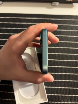 iPhone 16 128gb Teal JAKO NOVÝ - 10