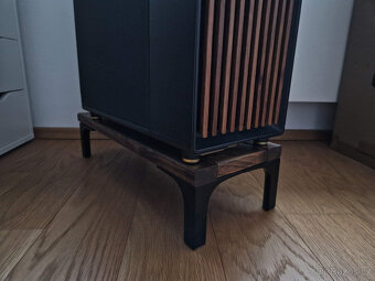 Stolička pod PC Case - ruční výroba - 10