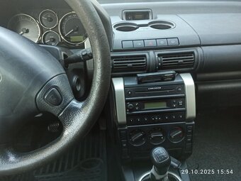 Land Rover Freelander 2.0 TD4 - 10