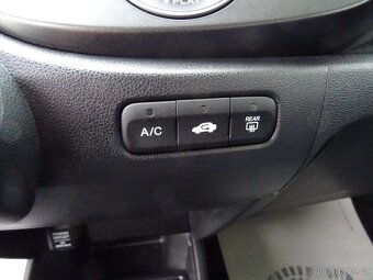 Honda Jazz, 1.2 i-VTEC 66kW  1x majitel Bohužel prodáno - 10