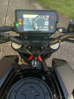 KTM DUKE 125 2021 BLACK - 10
