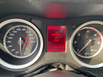 Alfa Romeo 159 Sportwagon - 10