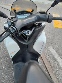 Yamaha Tricity 155, 2020, moc pěkný stav - 10
