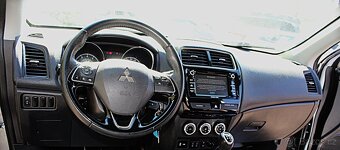 Mitsubishi ASX - 10