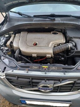 Prodám Volvo XC60 D5. Nová cena - 10