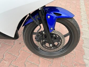 Honda CBR 125 R 2011 - 10