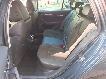 Škoda Octavia 4 iV Combi Style 1.4TSI 150kW 96tkm Virtu ACC - 10