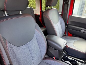 JEEP WRANGLER JK PENTASTAR - 10