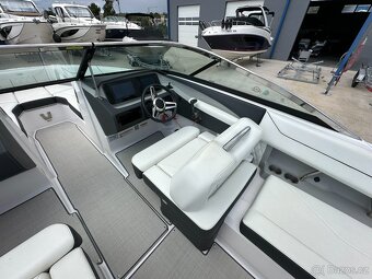 REGAL LS4 + VOLVO PENTA V8 350 HP + vlek WICK - 10