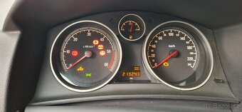 Opel Astra H - 10
