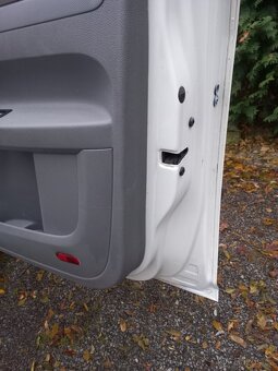 Volkswagen CADDY CNG/2.0 benzín 80 KW - 10