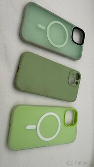 iPhone 15 / 256GB - Green - 10