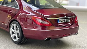 Mercedes CLS Norev HQ 1:18 - 10