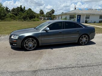 AUDI S8 5.2 V10 2008 - 10