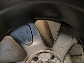 ALU kola Toyota RAV4 5x114,3 R18, Originál, zim pneu6mm+TPMS - 10