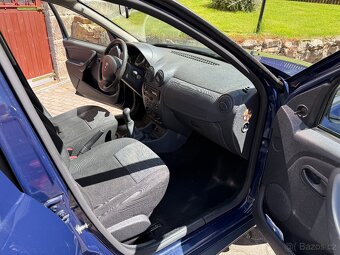 Dacia Duster 4x2, rok 2013, benzín 1.6, najeto jen 83.489 km - 10