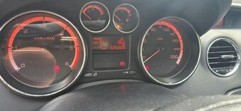 Peugeot 308 combi 1.6HDI Rok-2012 - 10