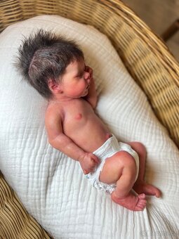 Silikonové reborn miminko. Dá se koupat a vylučuje. - 10