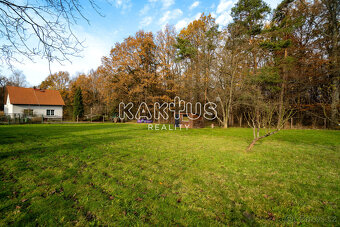 Prodej stavebního pozemku o výměře 1292 m2, ulice Osadní, Vr - 10