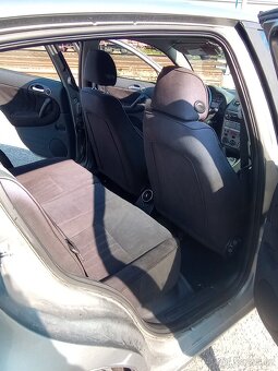 Alfa romeo 147 1.9jtdm - 10