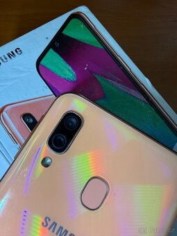 Samsung GALAXY a40 4/64GB - 10