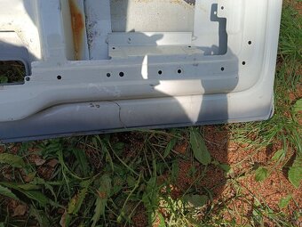 VW T5 Multivan, transportér  - páté dveře , víko kufru - 10