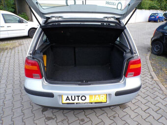 Volkswagen Golf 1,4 i KLIMATIZACE - 10