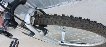 Fuji Nevada 4.0 - 10