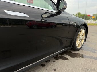 Tesla model S 85 free supercharger po repasu baterii - 10