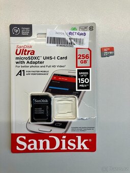 Retroid Pocket 4 PRO + 256 GB + dock 7-in-1 + grip - 10